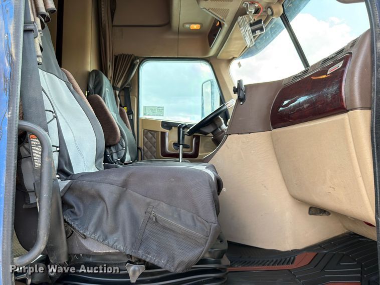 image for item ED5927 2014 Freightliner Coronado glider kit semi truck