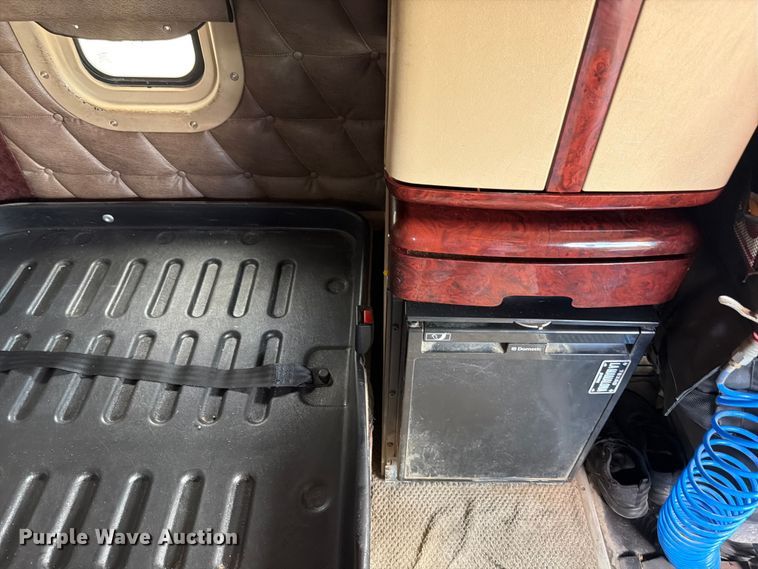 image for item ED5927 2014 Freightliner Coronado glider kit semi truck