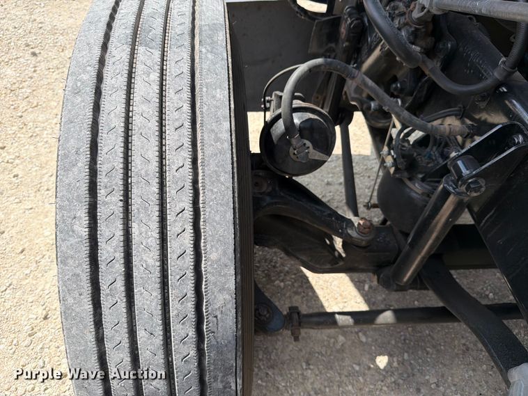 image for item ED5927 2014 Freightliner Coronado glider kit semi truck