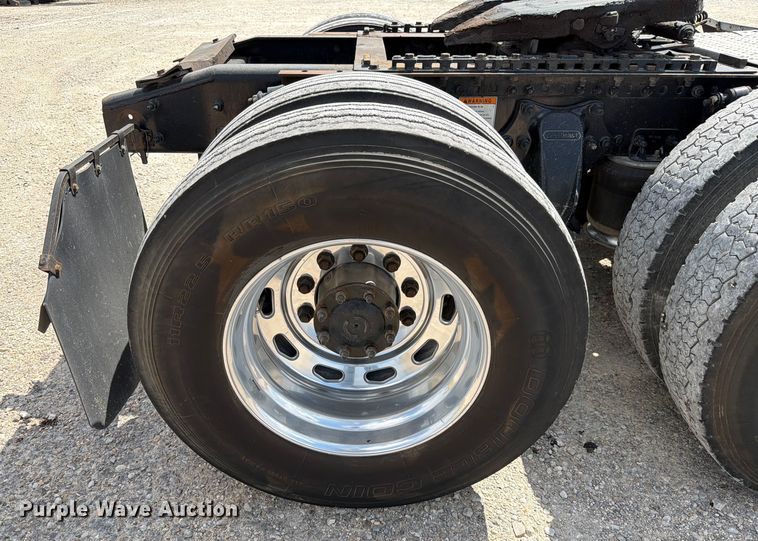 image for item ED5927 2014 Freightliner Coronado glider kit semi truck