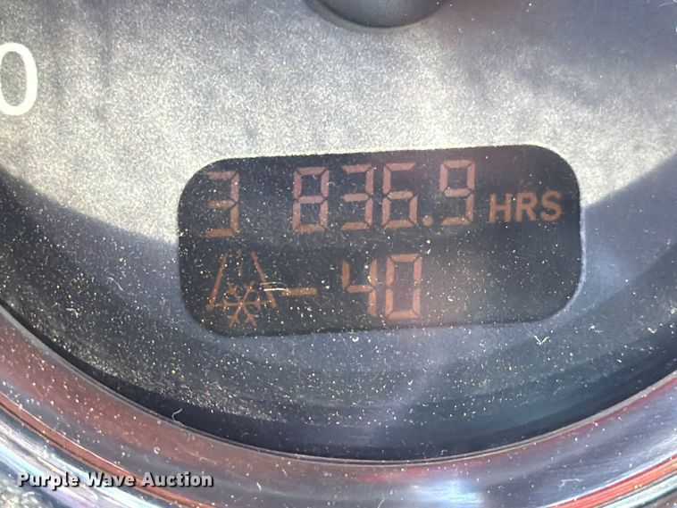 image for item ED5940 2016 Peterbilt 389 semi truck