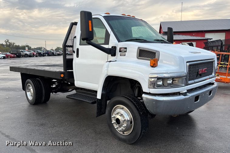 image for item EE4149 2009 GMC C5500 4x4 flatbed truck