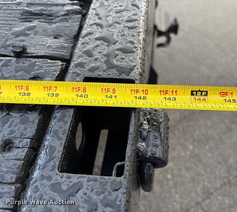 image for item EE4149 2009 GMC C5500 4x4 flatbed truck