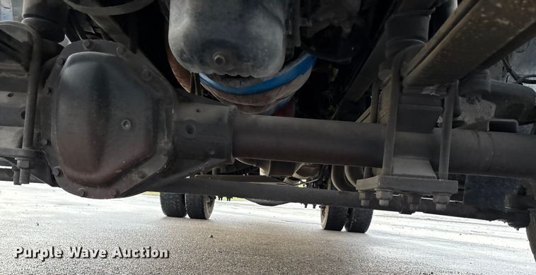 image for item EE4149 2009 GMC C5500 4x4 flatbed truck