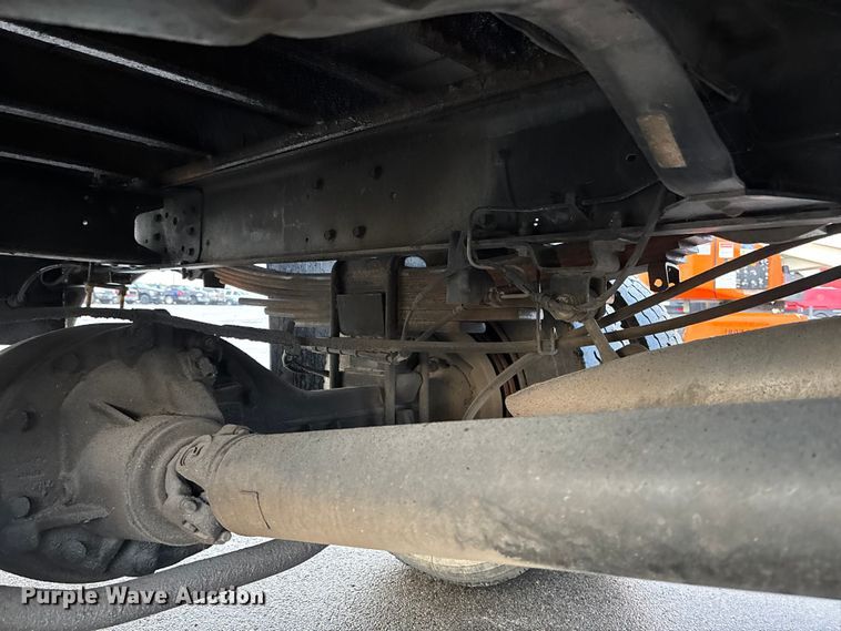 image for item EE4149 2009 GMC C5500 4x4 flatbed truck