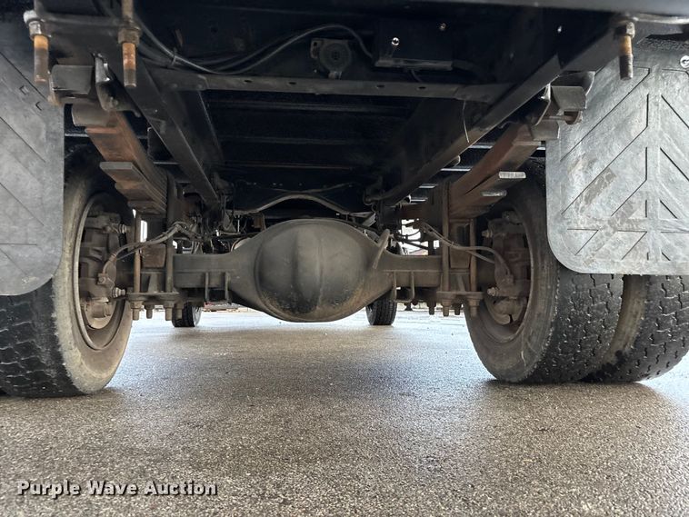 image for item EE4149 2009 GMC C5500 4x4 flatbed truck