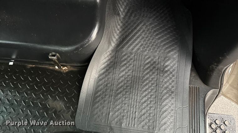 image for item EE4149 2009 GMC C5500 4x4 flatbed truck