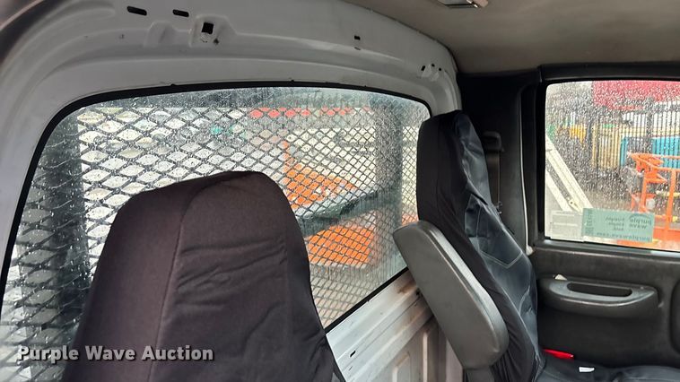 image for item EE4149 2009 GMC C5500 4x4 flatbed truck