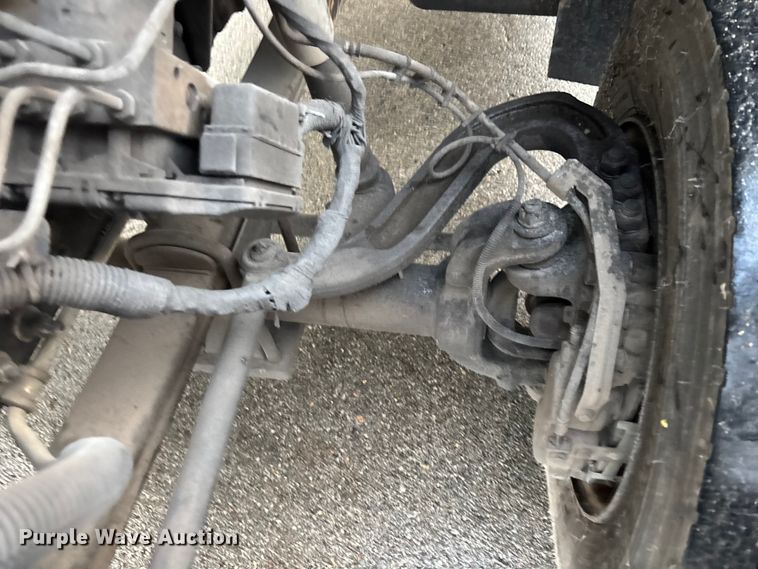 image for item EE4149 2009 GMC C5500 4x4 flatbed truck