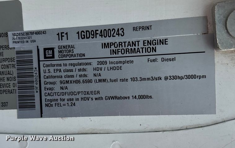 image for item EE4149 2009 GMC C5500 4x4 flatbed truck