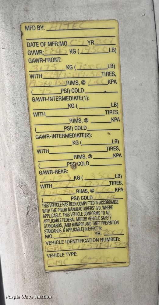 image for item EE4152 2007 Chevrolet C5500 bucket truck