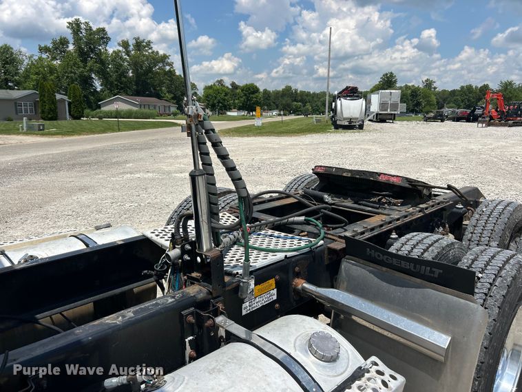 image for item EF2072 2000 Kenworth  W900 semi truck