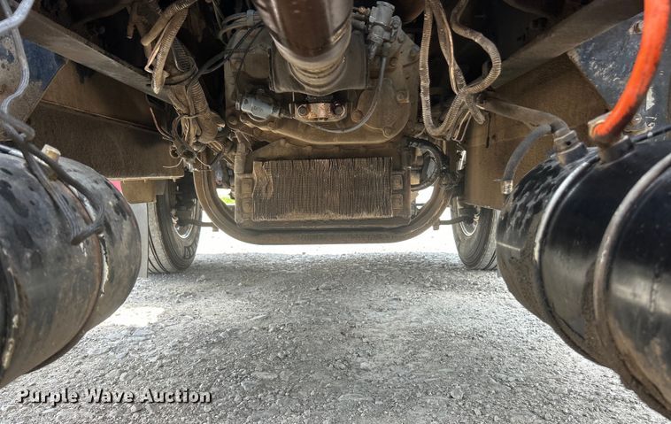 image for item EF2072 2000 Kenworth  W900 semi truck