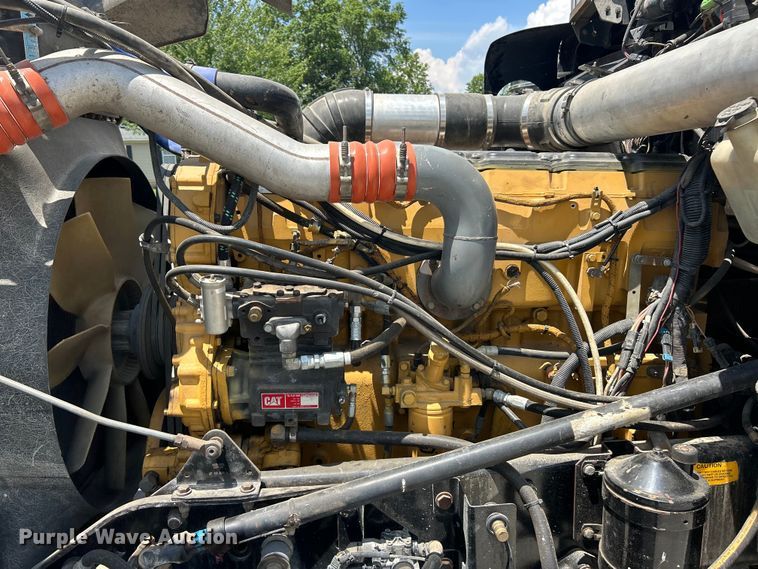 image for item EF2072 2000 Kenworth  W900 semi truck