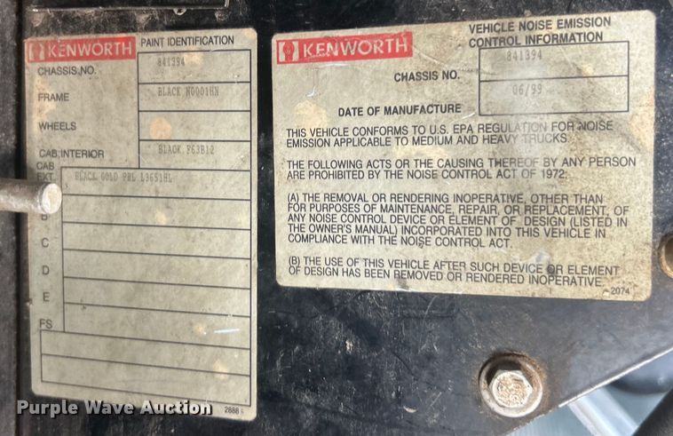 image for item EF2072 2000 Kenworth  W900 semi truck