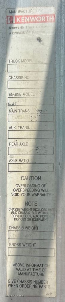 image for item EF2072 2000 Kenworth  W900 semi truck