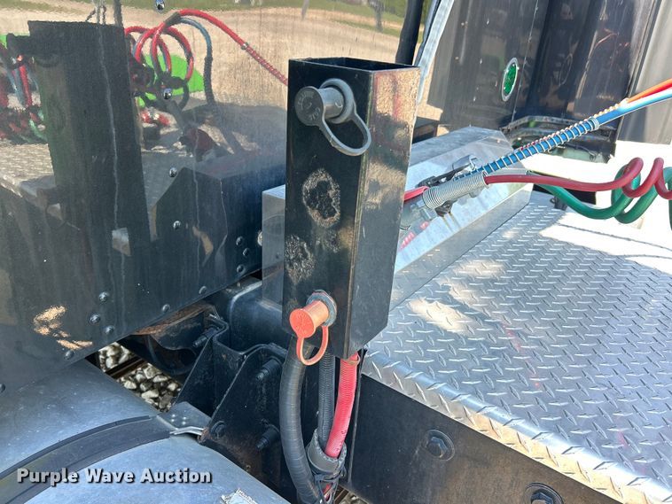 image for item EF2075 2016 Kenworth  T600 semi truck