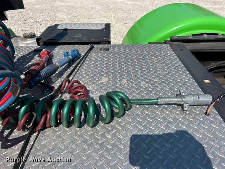 image for item EF2075 2016 Kenworth  T600 semi truck