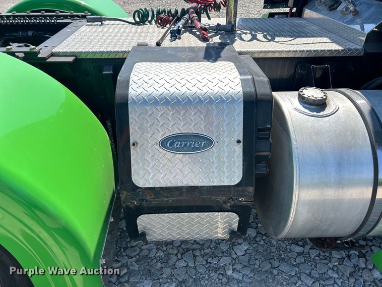 image for item EF2075 2016 Kenworth  T600 semi truck