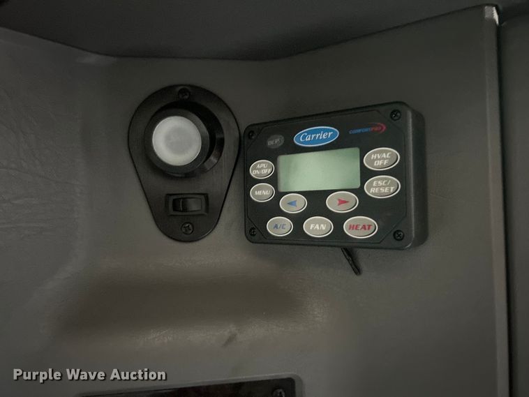 image for item EF2075 2016 Kenworth  T600 semi truck