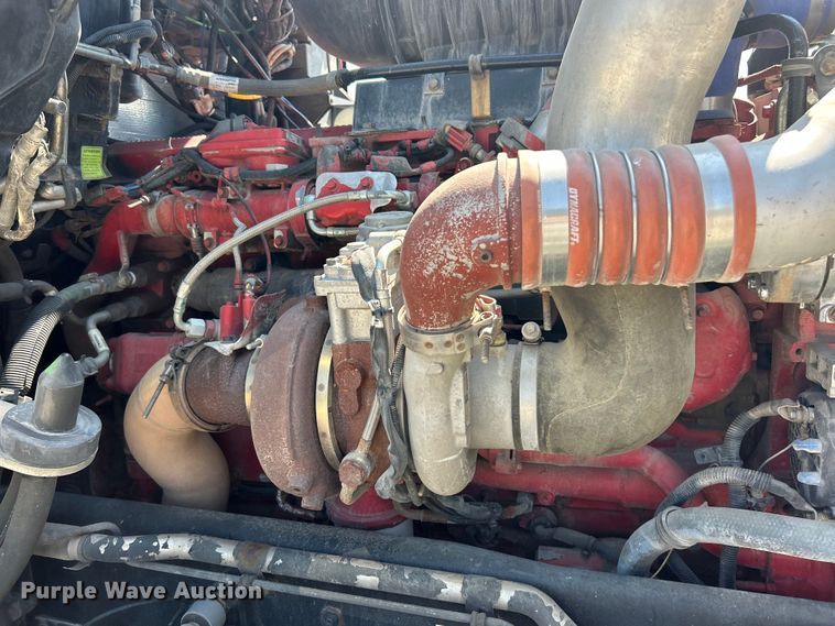 image for item EF2075 2016 Kenworth  T600 semi truck