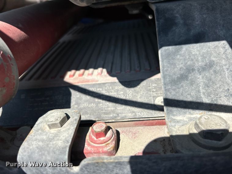 image for item EF2075 2016 Kenworth  T600 semi truck