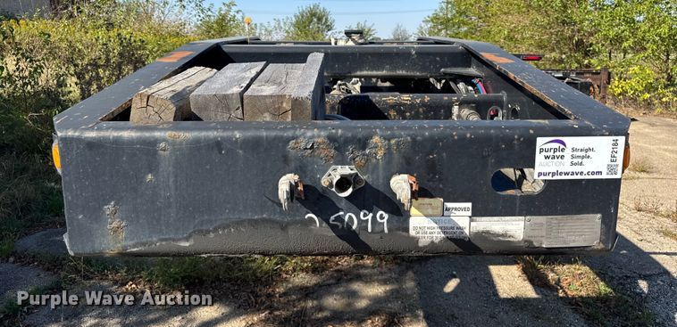 image for item EF2184 2011 XL Specialized Trailers Inc XL 70HDG lowboy equipment trailer