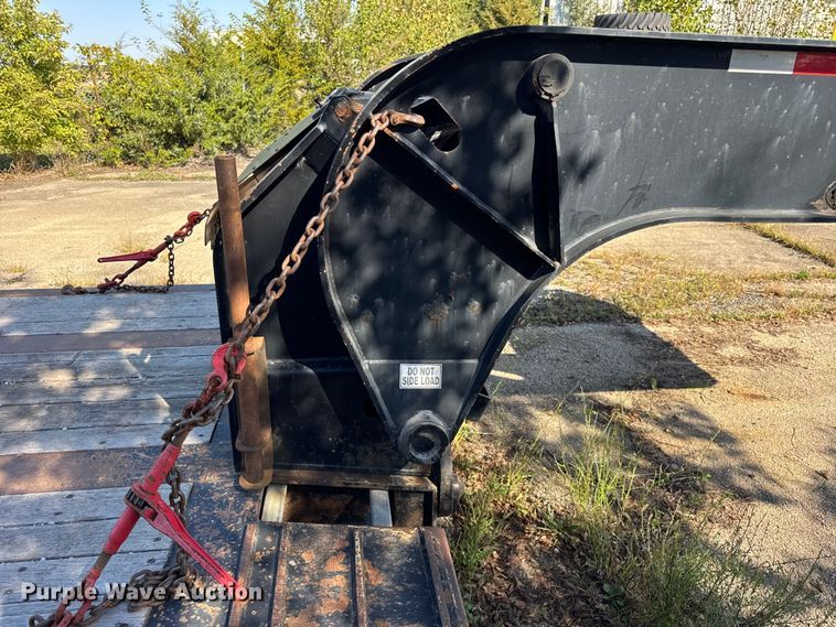 image for item EF2184 2011 XL Specialized Trailers Inc XL 70HDG lowboy equipment trailer