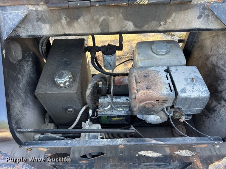 image for item EF2184 2011 XL Specialized Trailers Inc XL 70HDG lowboy equipment trailer