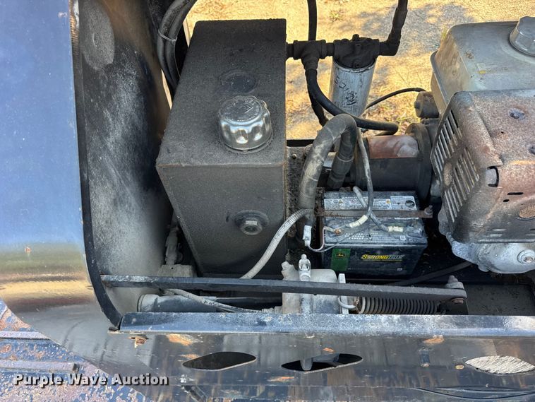 image for item EF2184 2011 XL Specialized Trailers Inc XL 70HDG lowboy equipment trailer