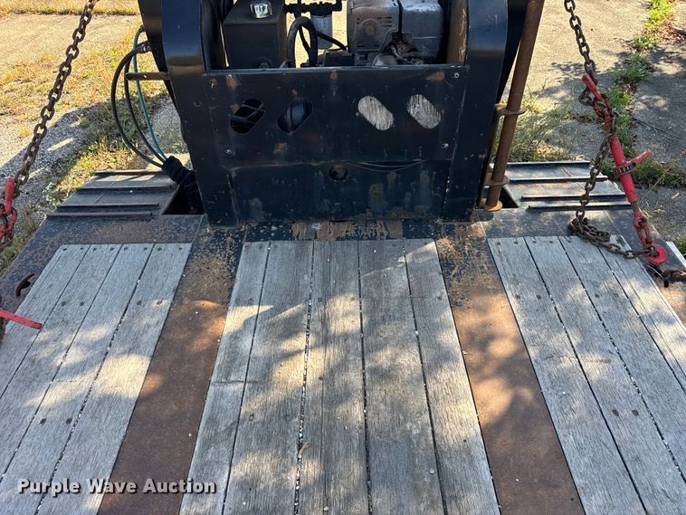 image for item EF2184 2011 XL Specialized Trailers Inc XL 70HDG lowboy equipment trailer