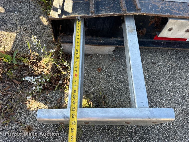 image for item EF2184 2011 XL Specialized Trailers Inc XL 70HDG lowboy equipment trailer