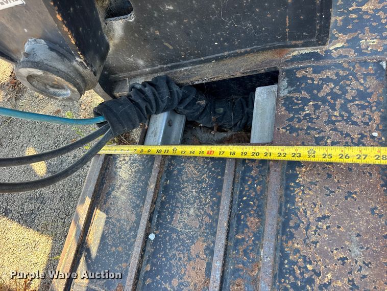 image for item EF2184 2011 XL Specialized Trailers Inc XL 70HDG lowboy equipment trailer