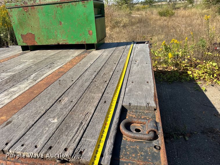 image for item EF2184 2011 XL Specialized Trailers Inc XL 70HDG lowboy equipment trailer