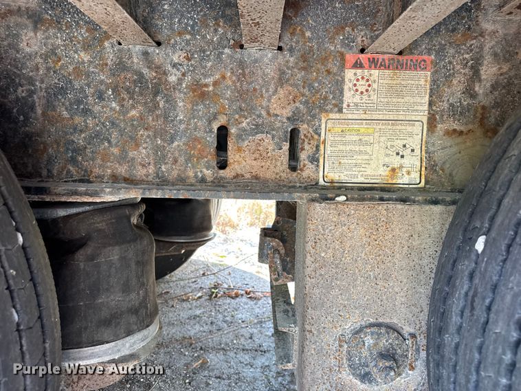 image for item EF2184 2011 XL Specialized Trailers Inc XL 70HDG lowboy equipment trailer