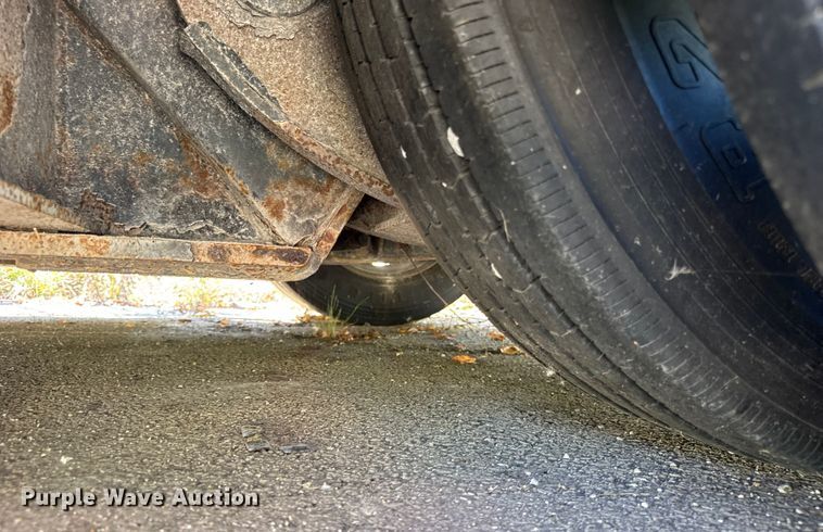 image for item EF2184 2011 XL Specialized Trailers Inc XL 70HDG lowboy equipment trailer