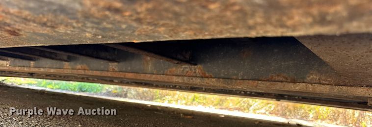 image for item EF2184 2011 XL Specialized Trailers Inc XL 70HDG lowboy equipment trailer