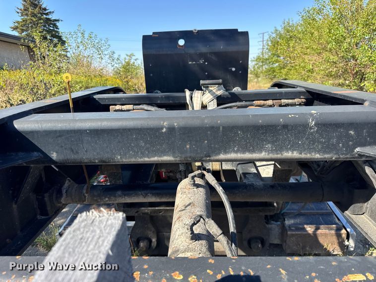 image for item EF2184 2011 XL Specialized Trailers Inc XL 70HDG lowboy equipment trailer