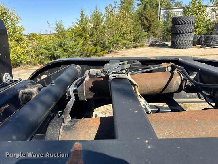 image for item EF2184 2011 XL Specialized Trailers Inc XL 70HDG lowboy equipment trailer