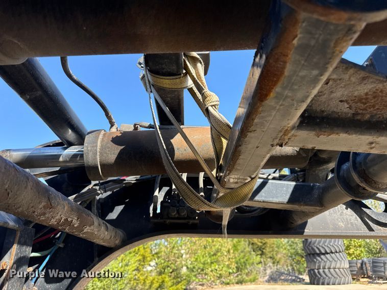 image for item EF2184 2011 XL Specialized Trailers Inc XL 70HDG lowboy equipment trailer