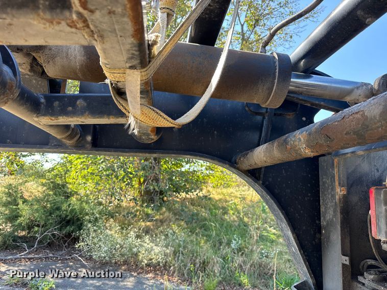 image for item EF2184 2011 XL Specialized Trailers Inc XL 70HDG lowboy equipment trailer