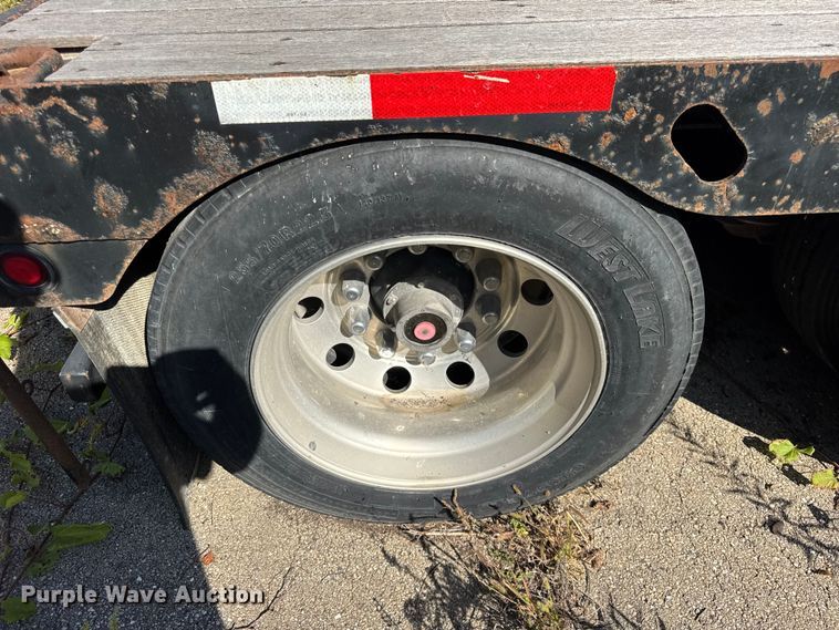 image for item EF2184 2011 XL Specialized Trailers Inc XL 70HDG lowboy equipment trailer