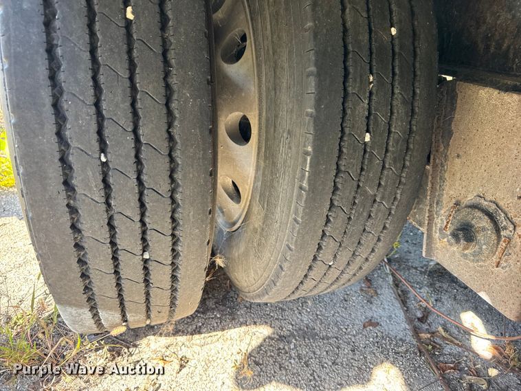 image for item EF2184 2011 XL Specialized Trailers Inc XL 70HDG lowboy equipment trailer