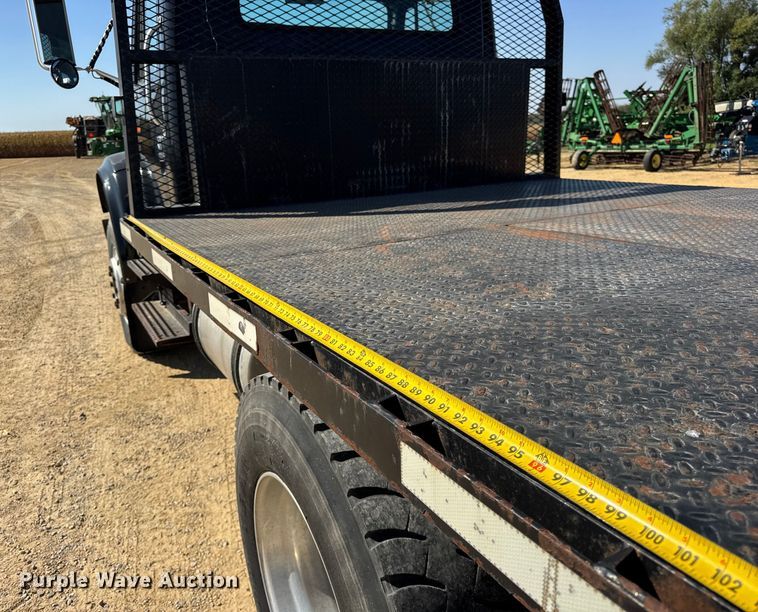 image for item EF2186 1995 International 4800 flatbed truck