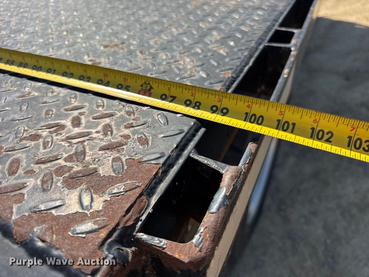 image for item EF2186 1995 International 4800 flatbed truck