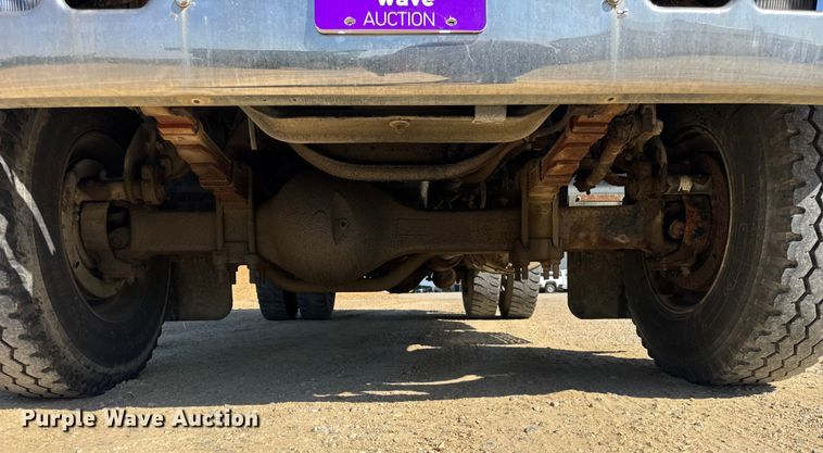 image for item EF2186 1995 International 4800 flatbed truck