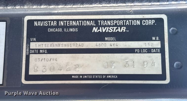 image for item EF2186 1995 International 4800 flatbed truck