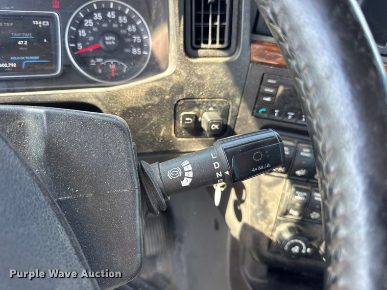 image for item EF2190 2021 International LT625 