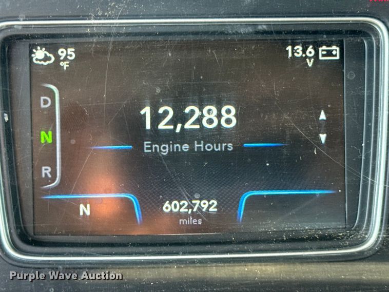 image for item EF2190 2021 International LT625 