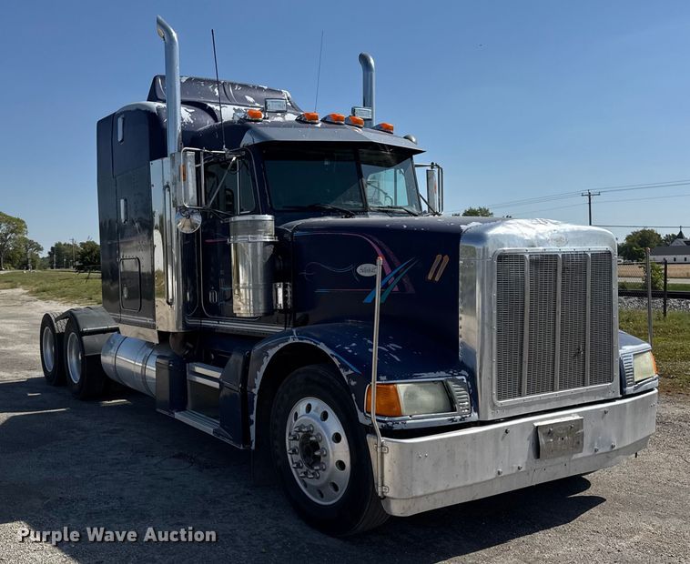 CAMIóN CAMAROTE 1999 PETERBILT